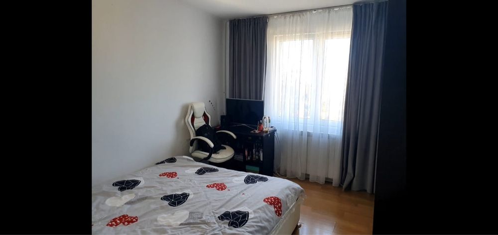 Vand apartament cu 3 camere Gara Obor