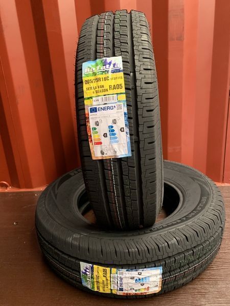 Нови всесезонни бусови гуми ROTALLA VAN 4 SEASON 205/75R16C НОВ DOT