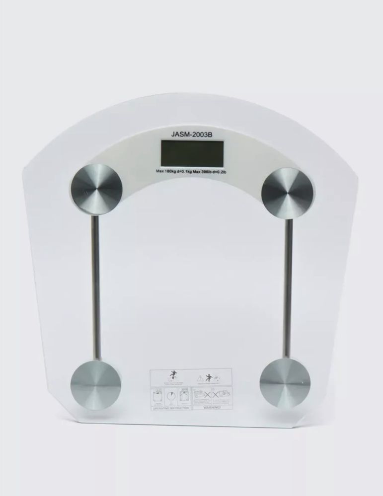 Стъклен електронен кантар за домашна употреба до 180кг.