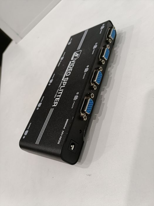 Продам 8 видеосплитер VGA