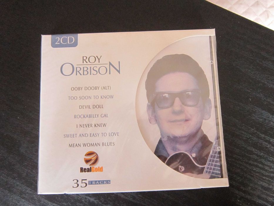 cadou rar CDx2  Roy Orbison  35 tracks Real Gold 2003 UK  sigilat