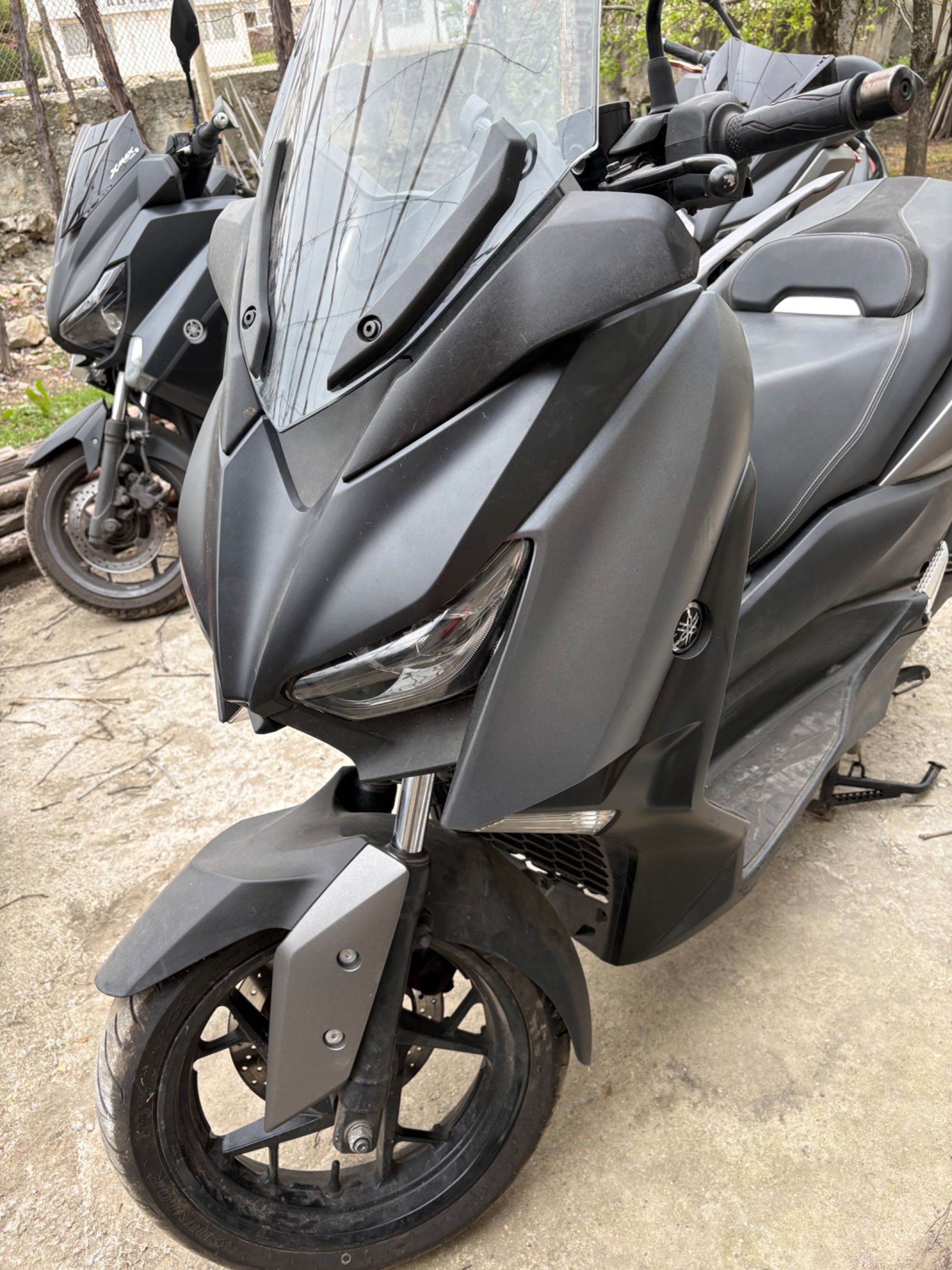 Yamaha Xmax 125,300