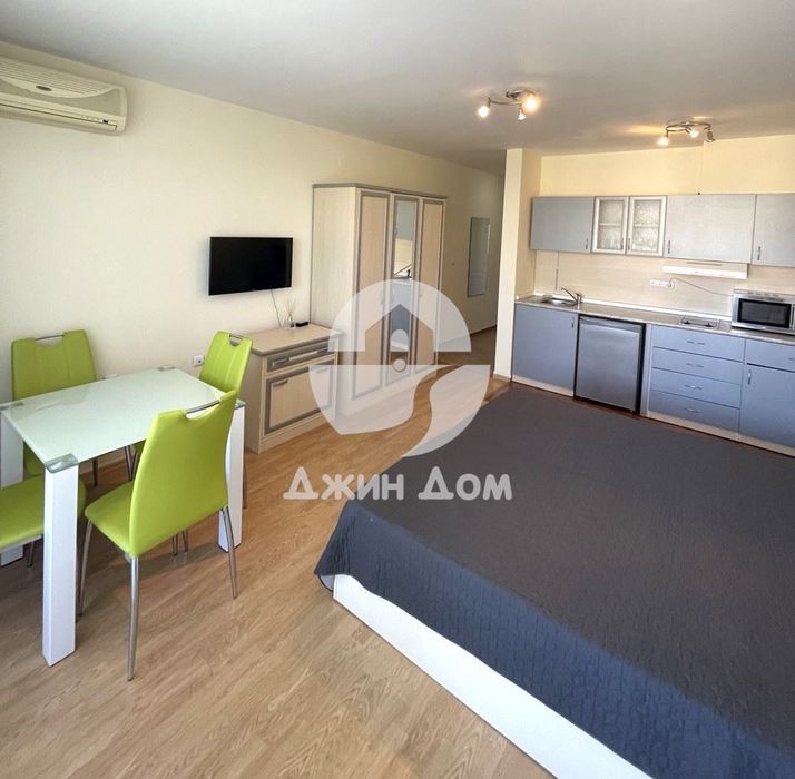 Едностаен апартамент в к-с Ривиера Форт Бийч, с. Равда