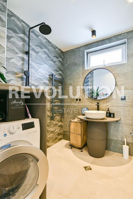 Двустаен апартамент с ПАРКОМЯСТО в ж.к. Бояна