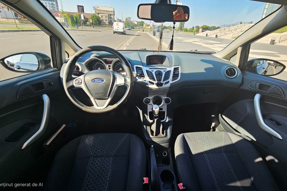 Vând Ford Fiesta 2010 1.6 tdci 90 cp