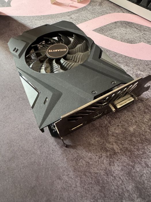 Gigabyte nvidia GTX 1650 super
