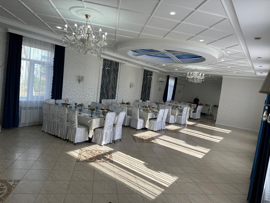 Продам действующее кафе 400 м2 в районе Зачаганска