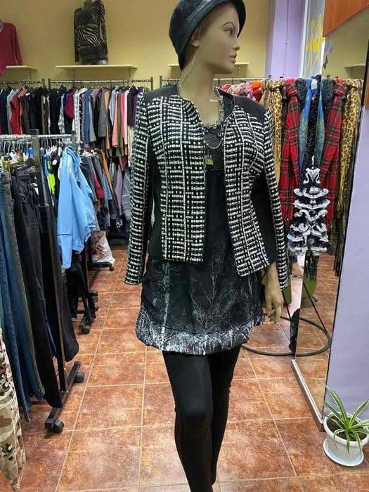 Високо качество дрехи на едро от затворил магазин