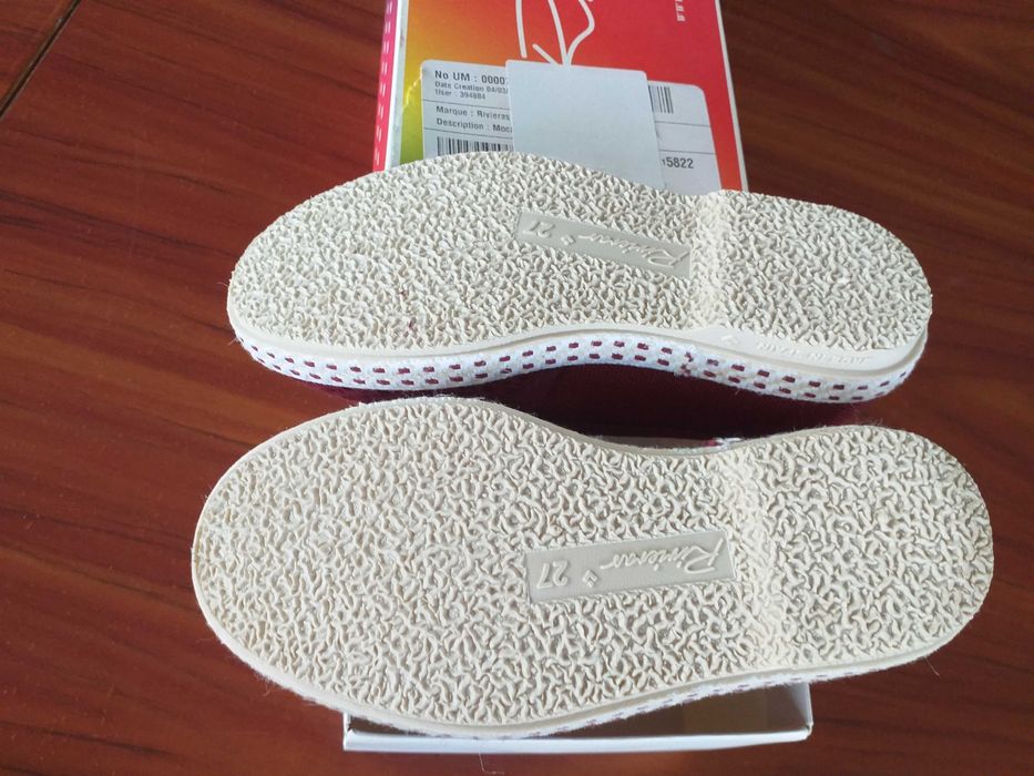 Papuci fetite, 27, Riviera, made in Spania noi cu eticheta.