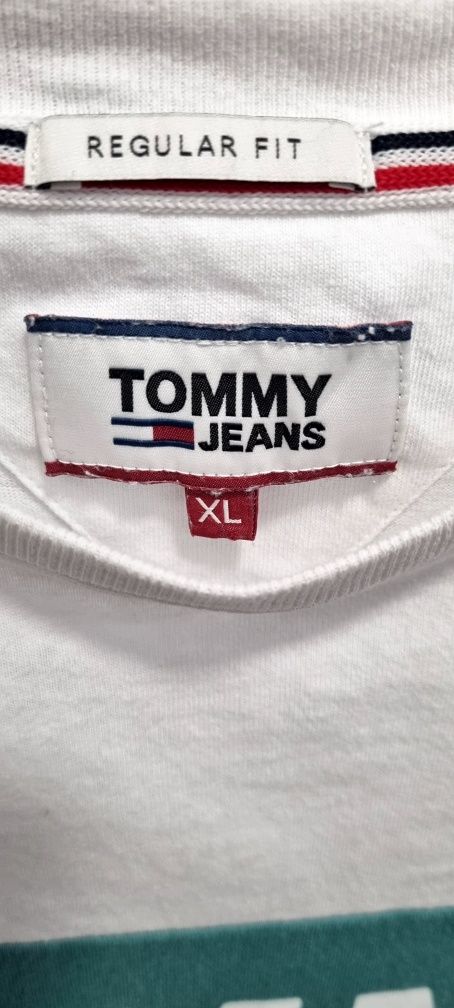 Tricou Tommy Hilfiger mărimea XL