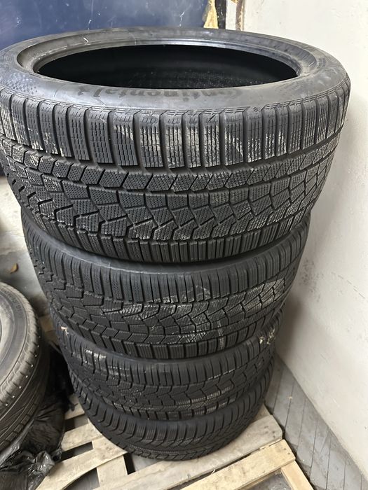 Зимни гуми 285/40/22 Continental