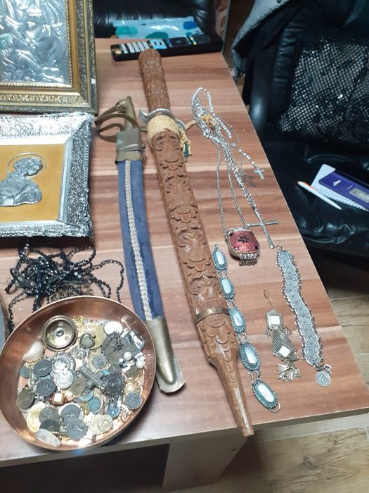 Стари  антикварни  предмети