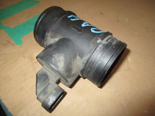 Debitmetru aer Opel Astra H Zafira B motor 1,6 benzina 16 v Z16XEP