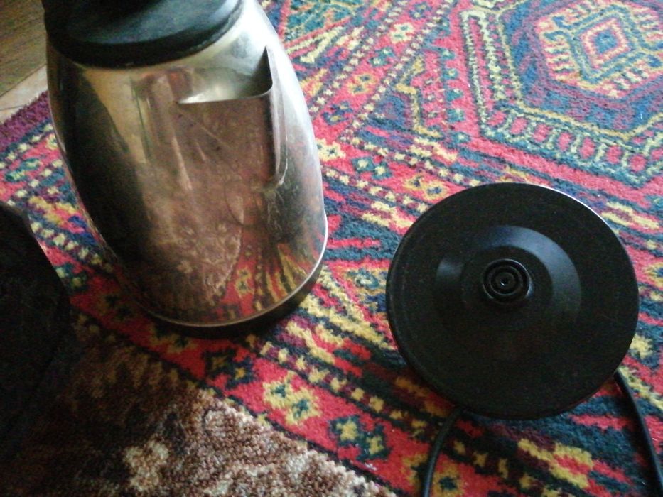 Чайник электрический продам