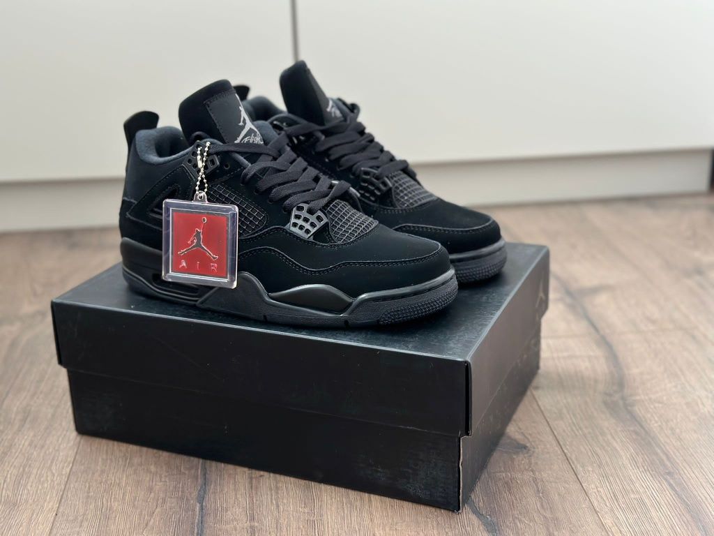 Adidasi JORDAN 4 BLACK CAT produs premium