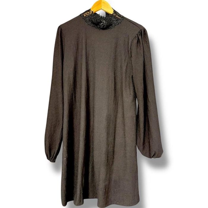 Черна рокля ZARA