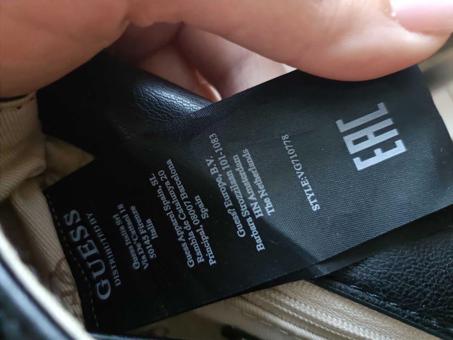 Geanta Guess originala stare buna