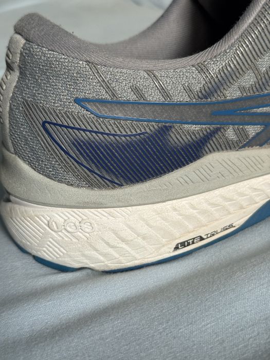 Asics GT 2000 Running Shoes
