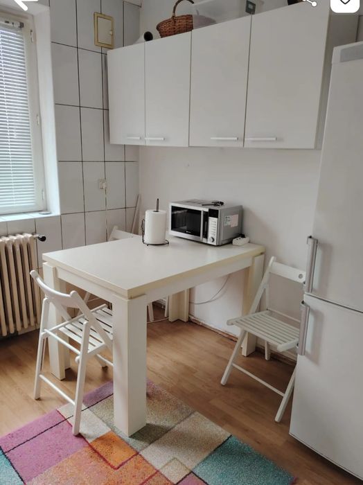 Închiriez apartament cu 3 camere S6