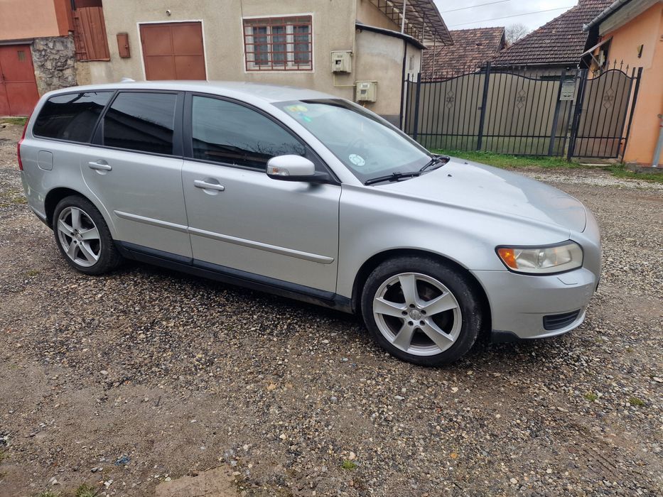 Dezmembrez Volvo Facelift V50/S40 1.8 benzina