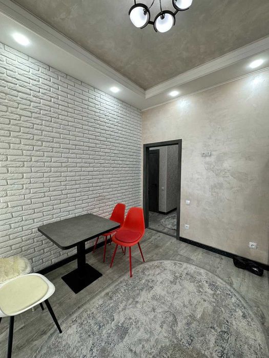 Сдам 2х-ком Глинка 3/9 ор-р посольство России