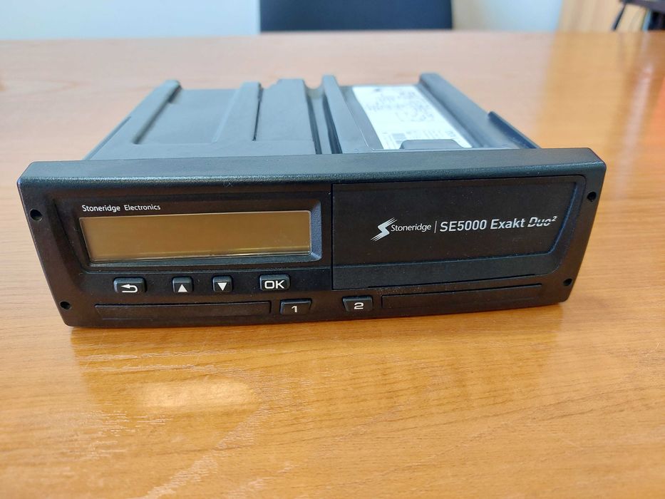 Тахограф дигитален 12/24 волта