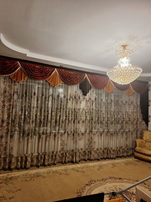 Срочно Продам ламбрикен для зала