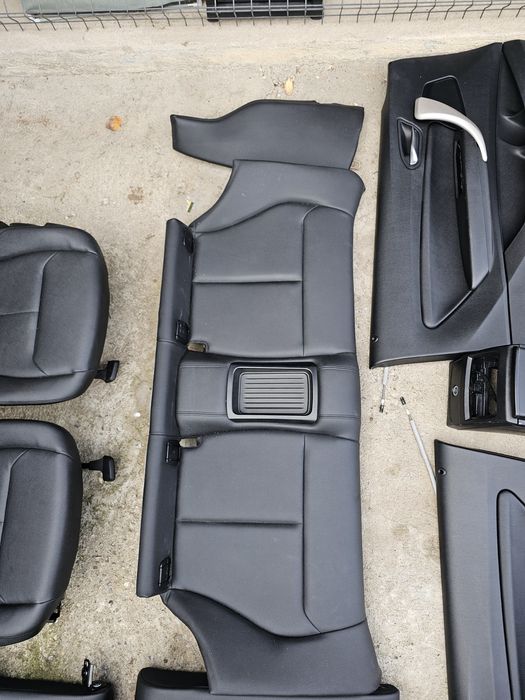 Черни кожени седалки за BMW F22 F21 F30 като нови салон комплект