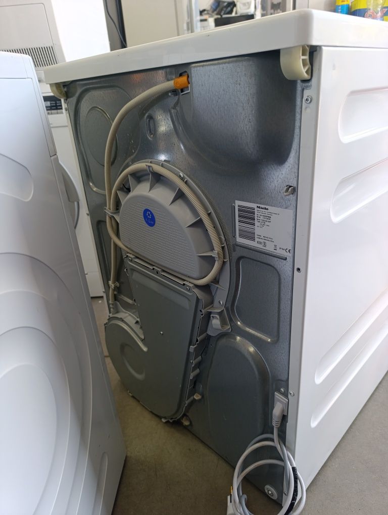 Сушилня Miele T 1 Classic Active Eco Термопомпа.
Внос от Германия!
кап
