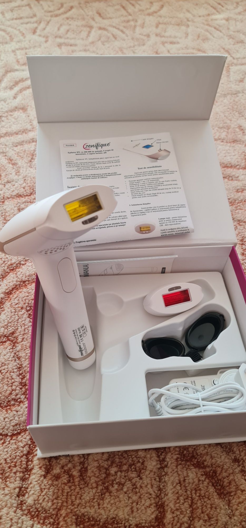 Epilator IPL cu 400.000 pulsatii