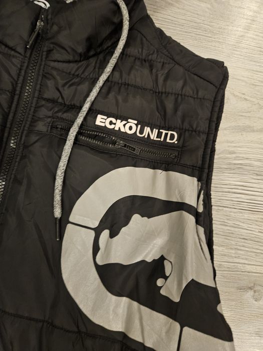 Vesta Ecko Unltd size M (cu gluca)