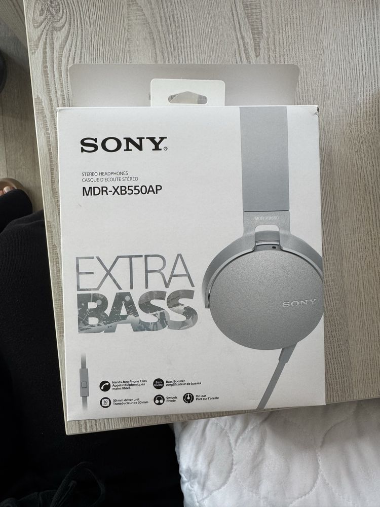 Слушалки SONY MDR-XB550AP