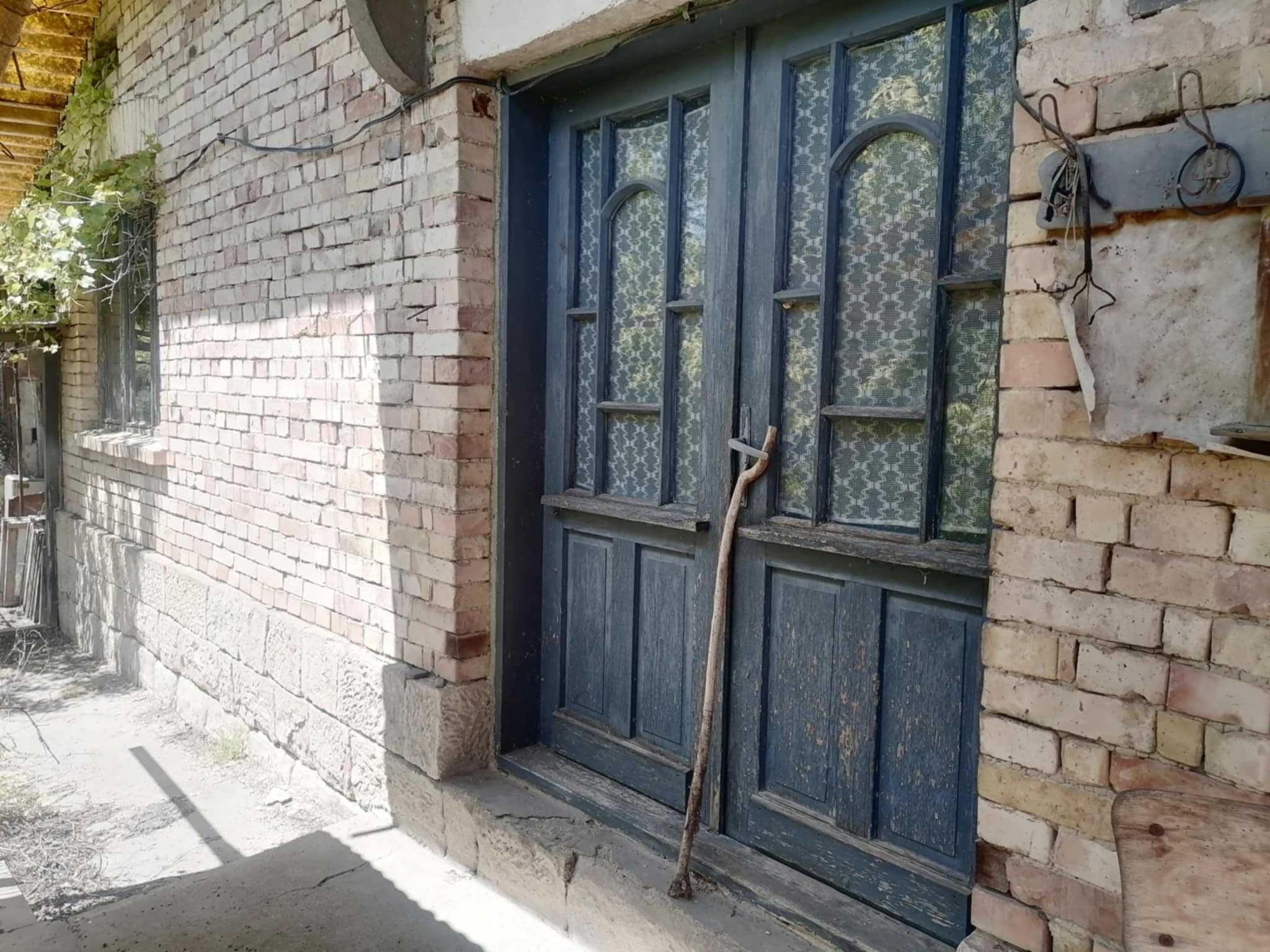 Къща в  село Садина