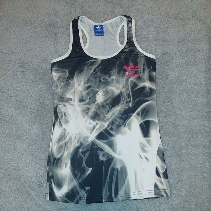 Top adidas, Marime S