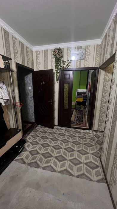 Дустлик 1   2х.ком.квартира. 2этаж.5этажка    два балкона 2х3