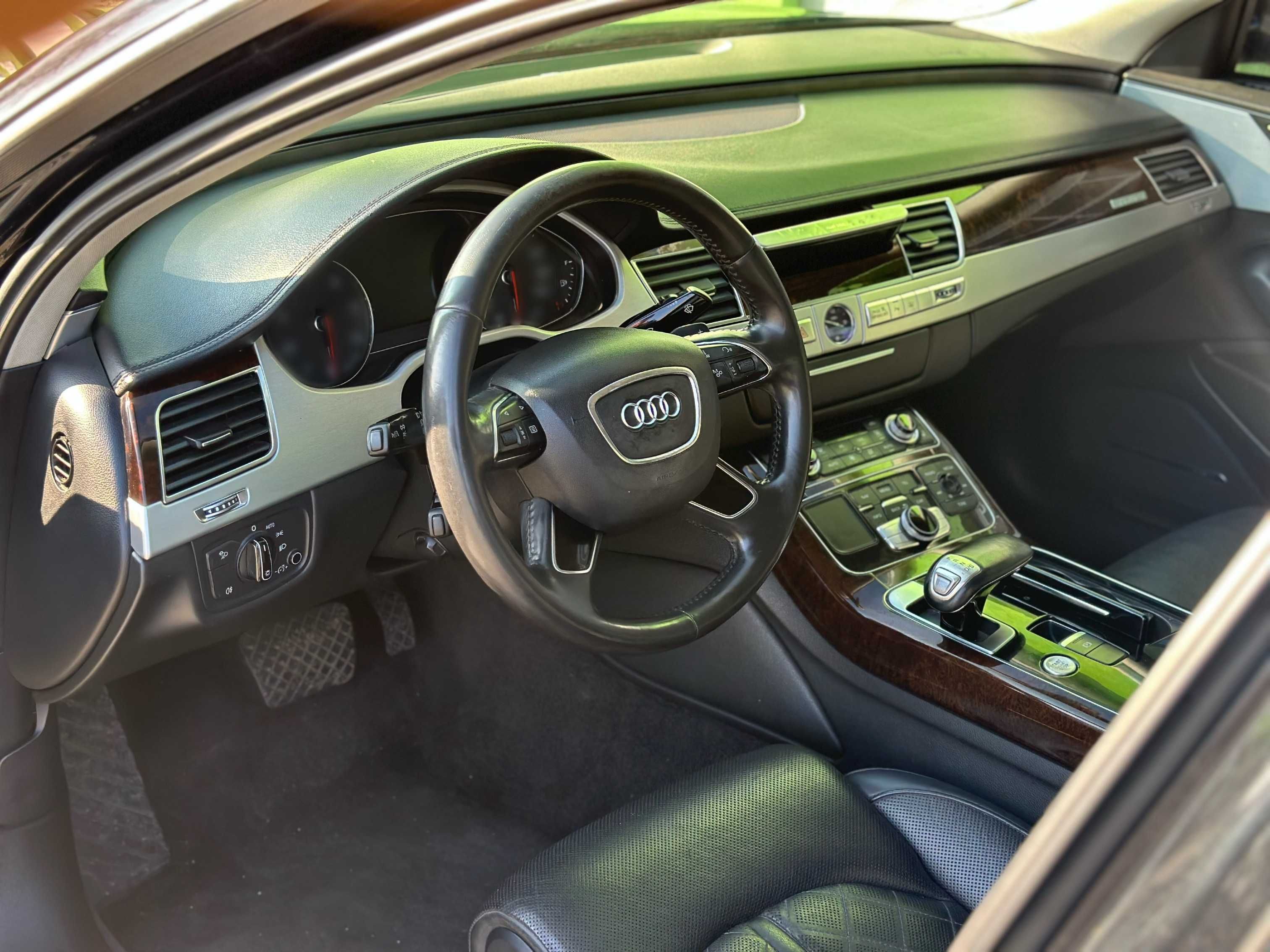 Audi A8 4.2FSI На Части