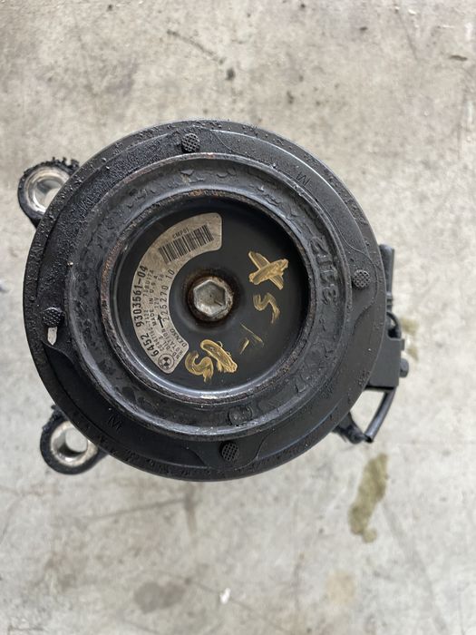 Compresor clima climatronic BMW f01 f06 f10 f15 f16 facelift 3.0 4.0