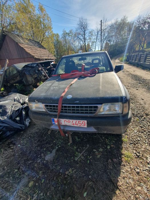 Vând Opel frontera 2.0 benzină