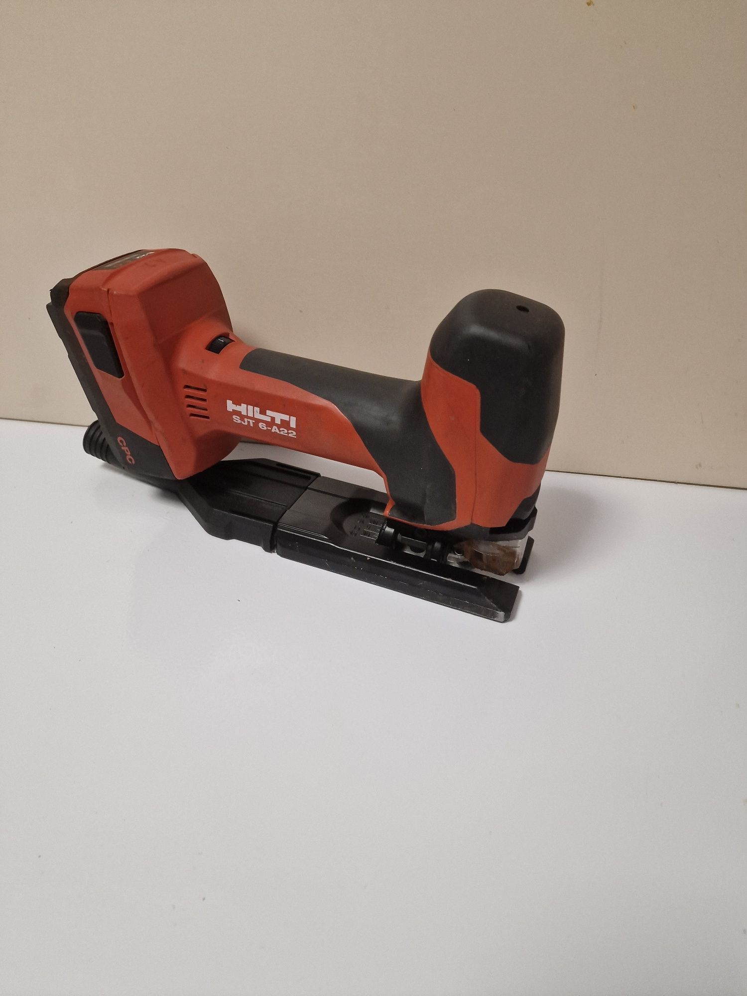 Hilti SJT 6-A22 Fierăstrău pendular/soricel/decupir 4.0AH