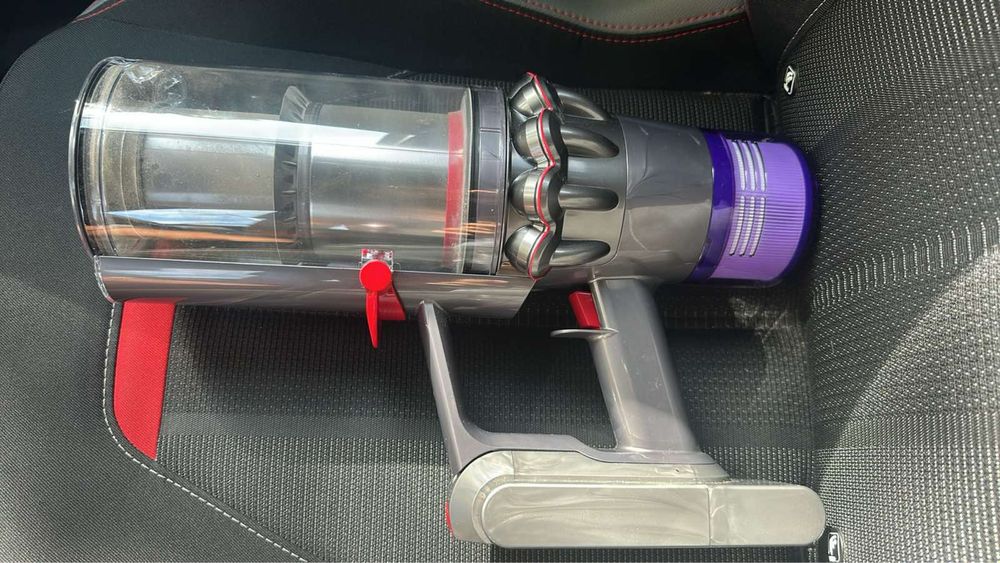 Прахосмукачка Dyson v11 advanced