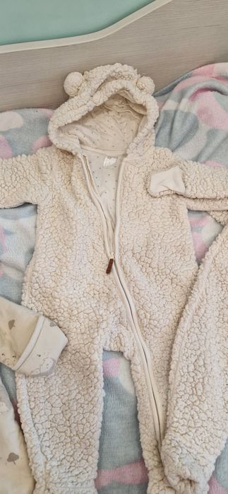 Плюшени ескимосчета за бебе H&M