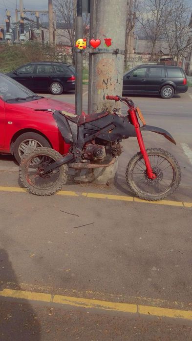 Vand sau schimb cross de 125cc