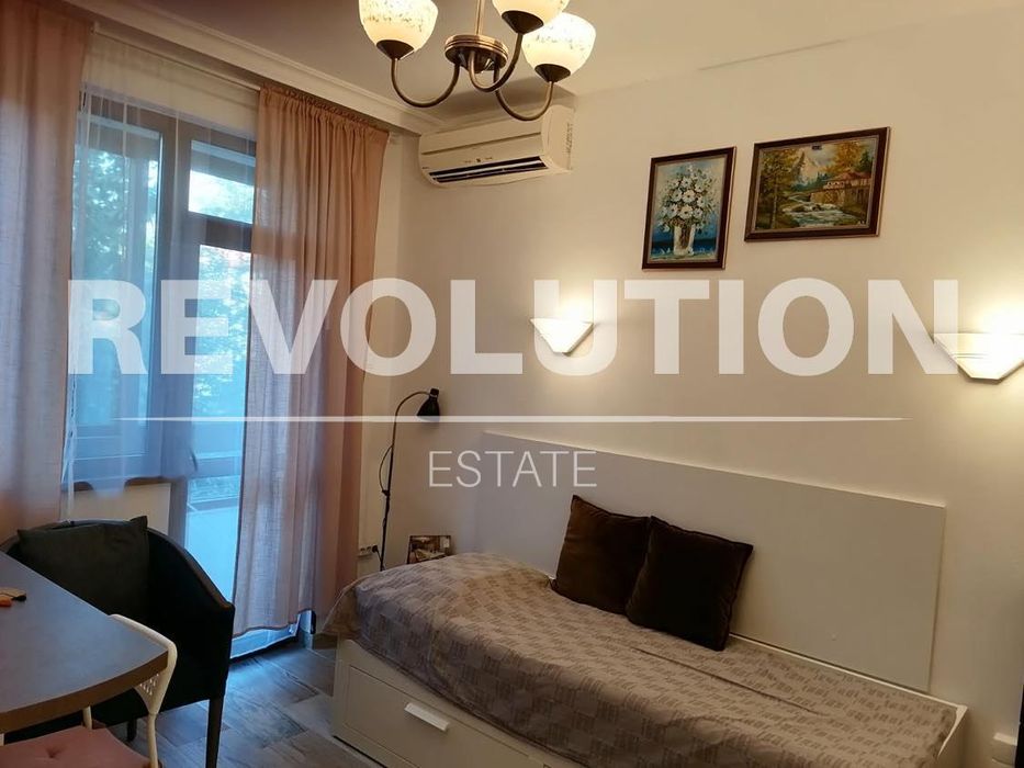 Дава се под наем Едностаен апартамент в Варна, Гръцка махала - 20 кв.м за 600 € - Снимка #4