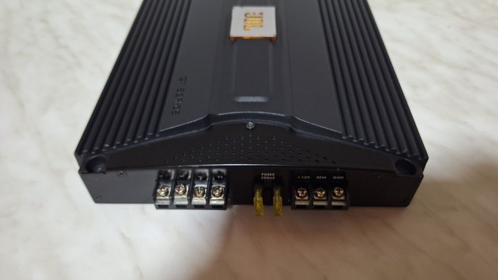 Amplificator mono JBL gt5 a3001 a