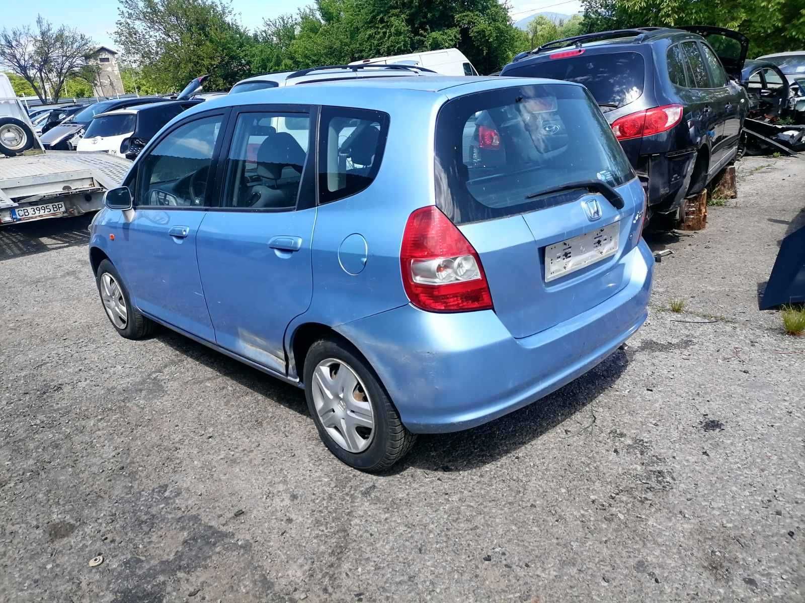 Honda Jazz 1,2 i , Хонда Джаз на части!
Април 2006