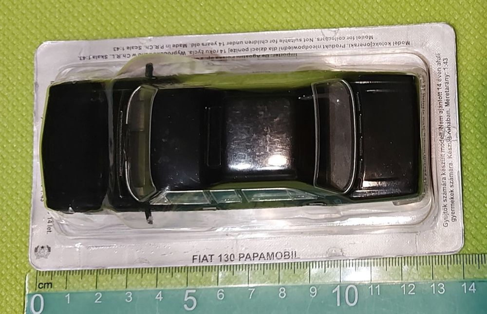 Fiat 130 Papamobil. Цена: 25лв. (1/710). Мащаб 1:43