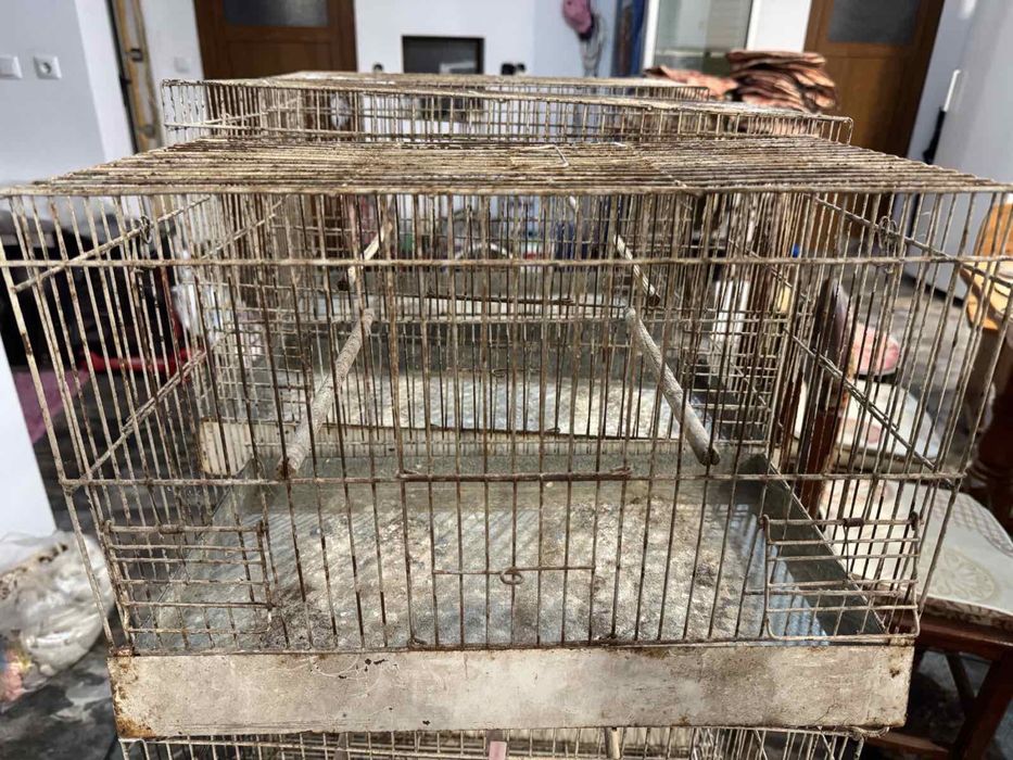 Продавам клетки за малки птици