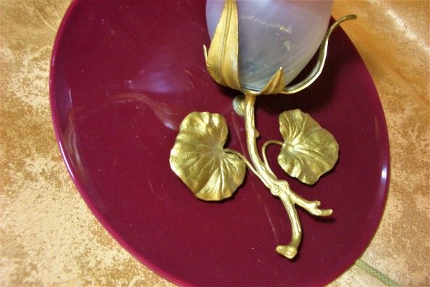 Aplica electrica Art Deco floral bronz dore, portelan, vintage