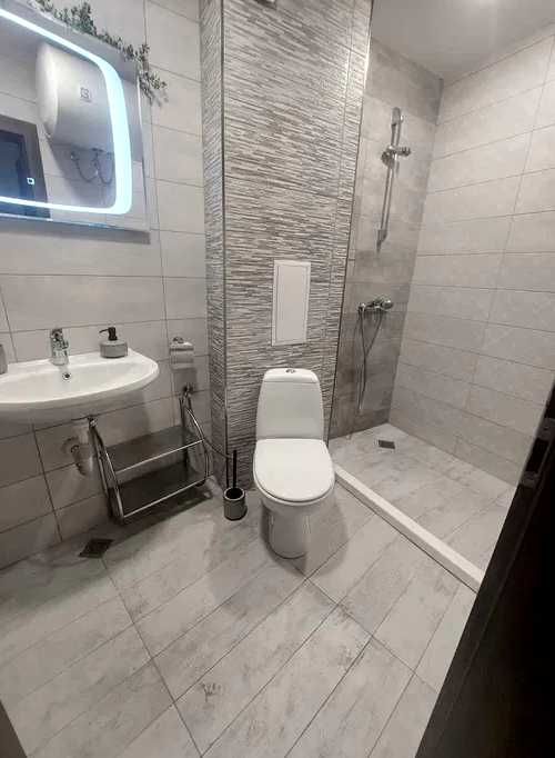 Дава се под наем Двустаен апартамент в Пловдив, Център - 65 кв.м за 550 € - Снимка #4