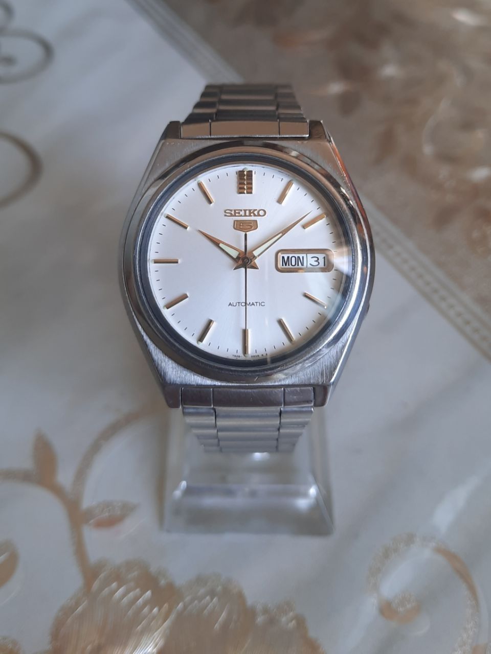 Продам часы SEIKO-5